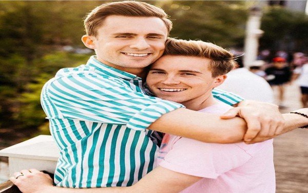 Skandal Video Bokep Gay Viral  KOTA PADANGSIDIMPUAN